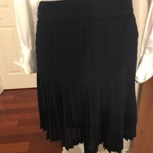 Navy pleated skirt